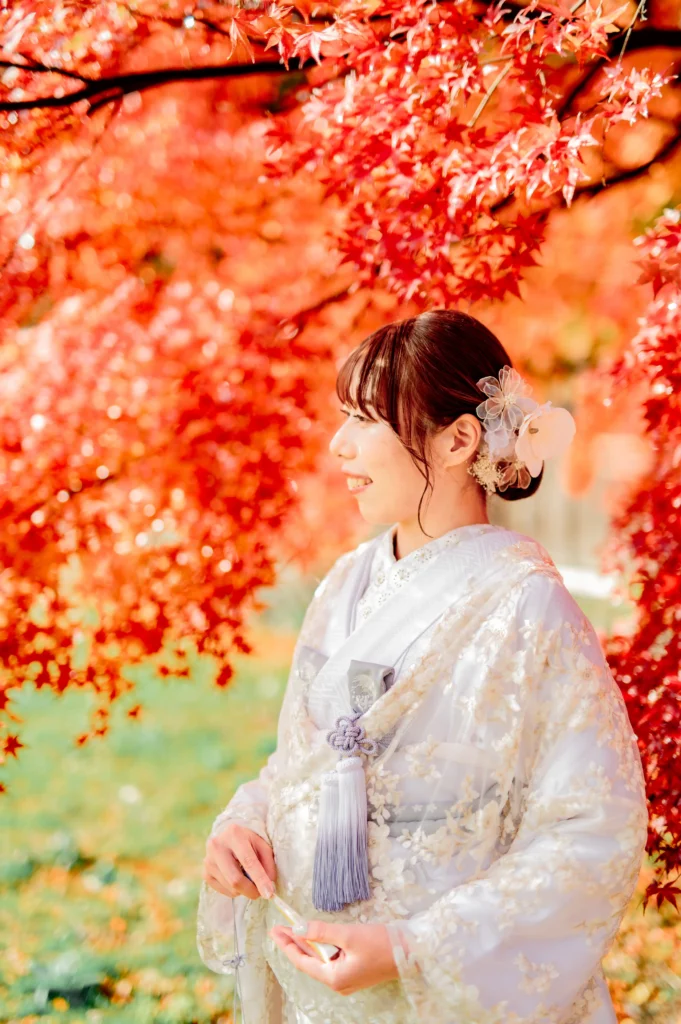 和装　結婚式前撮り　紅葉